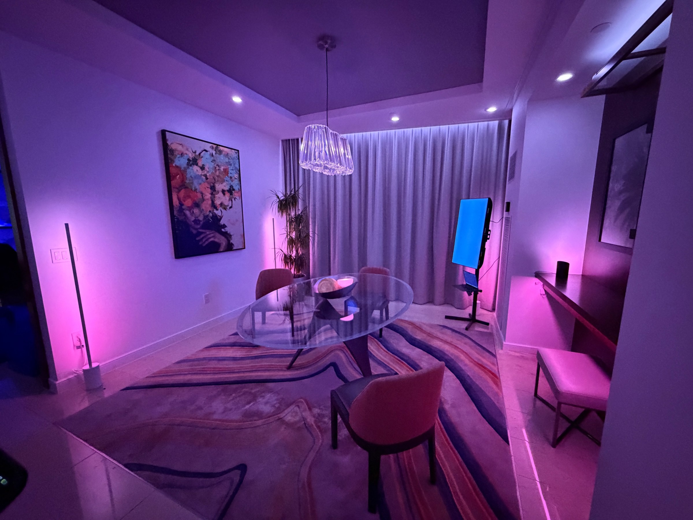 Evde akıllı ışık, mekanla uyum içinde, kişisel tasarım