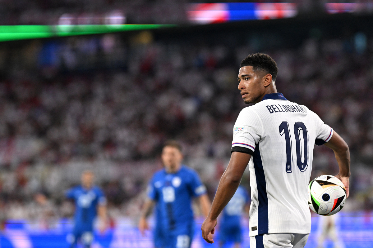 Heyecan dorukta, İngiltere sahada, biletler tükeniyor!