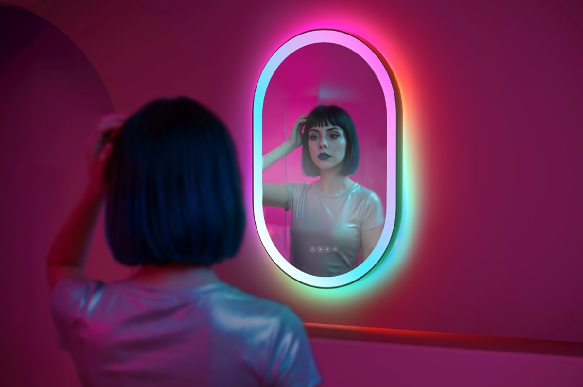 Yüz güzelliği, ışıkla dans ediyor, akıllı ev yükseliyor