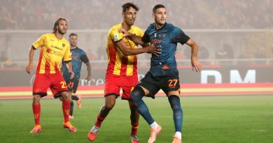 Napoli'den iki yıldız, yeni rotalara doğru yol alıyor