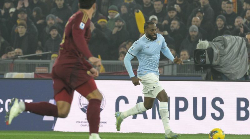 Sol bek geliyor, Kartal yükselişe geçiyor!