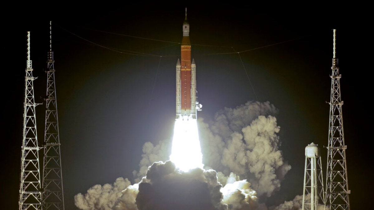 Ay'a dönüş, insanlığın yeniden yıldızlara uzanan eli