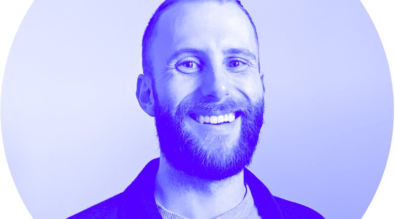 Hubble'ın derinliklerinden süzülen gizemli noktalar