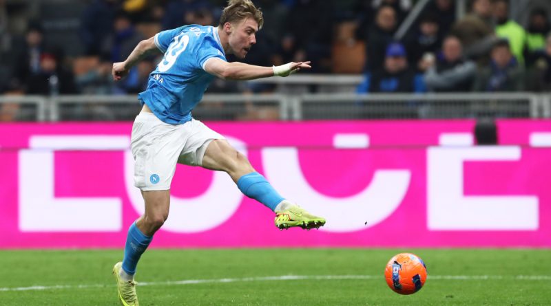 Napoli'de yeni yüzler, Parma'ya karşı umut vadediyor