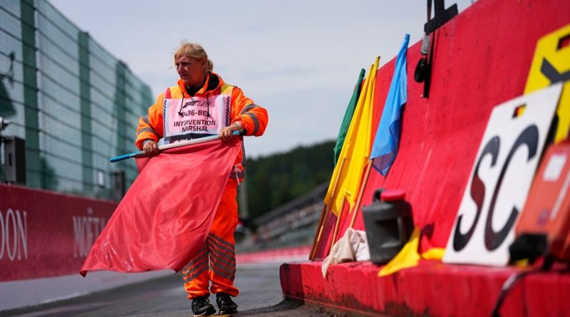 Pistte dikkat, güvenlik, hız ve renk cümbüşü