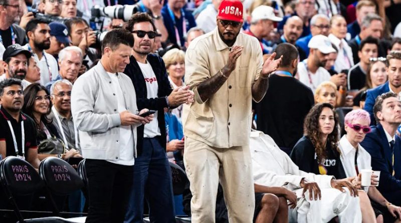 Genç yıldızlar sahne alıyor, efsaneler koçluk yapıyor!