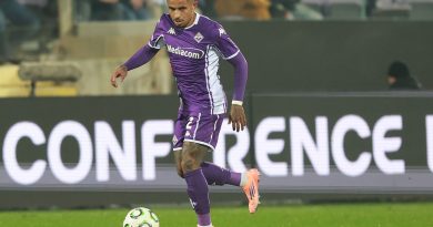 Sağ bek için yeni sayfa, Fiorentina'da transfer rüzgarı