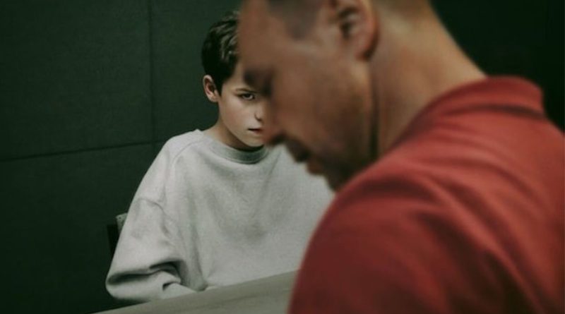 Genç yıldız, destekle ve rutinle şöhreti yönetiyor