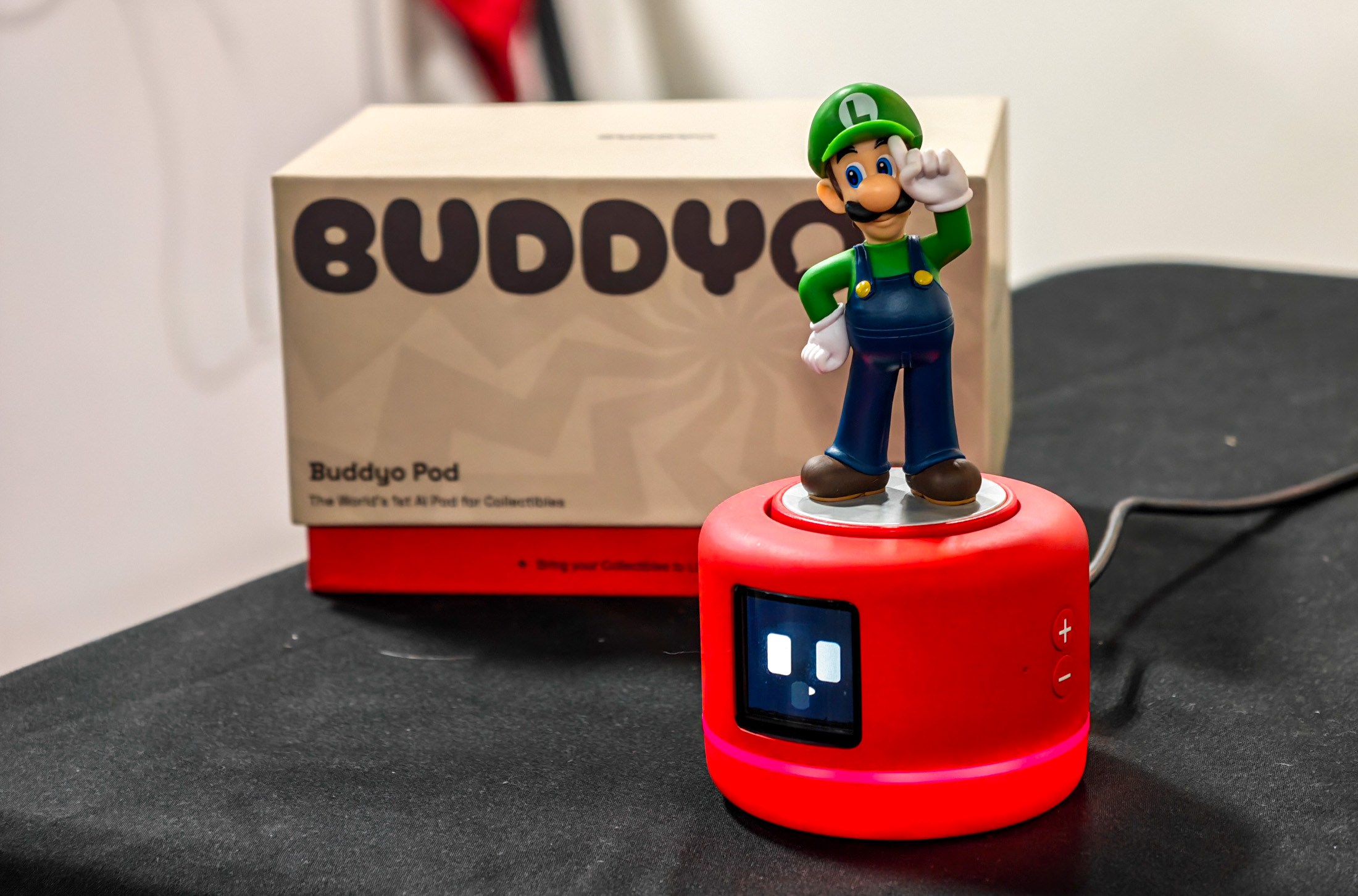 Sohbet eden figürler, koleksiyonculara yeni bir boyut katıyor