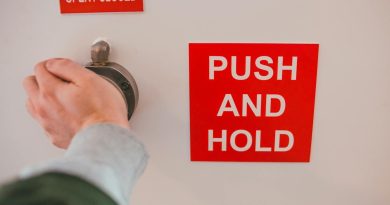 Kaos, panik, tutuklama, uçuş güvenliği ihlali, ağır ceza