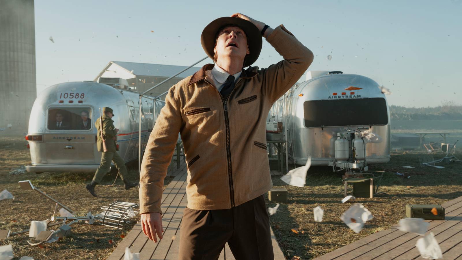 Canavar efsanesi derinleşiyor, Lee Shaw'un geçmişi açığa çıkıyor