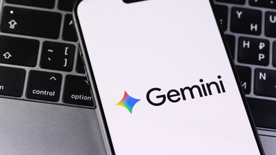 İki ekran bir araya gelmiş gibi, üretkenlik zirvede!