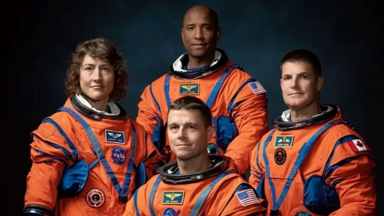 Ay'a dönüş yolunda, umut ve bilim bir arada yükseliyor