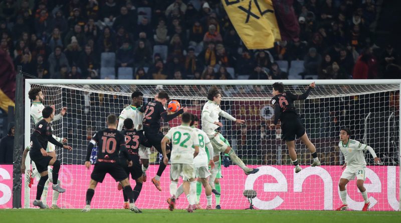 Futbol heyecanı Torino'da, yıldızlar sahada!