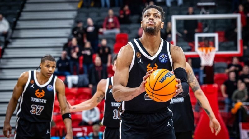 Son saniye basketi, Trieste'yi bir üst tura taşıdı!