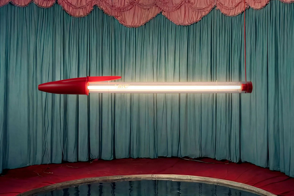 Yaratıcı aydınlatma, ikonik kalemden doğan sıra dışı tasarım