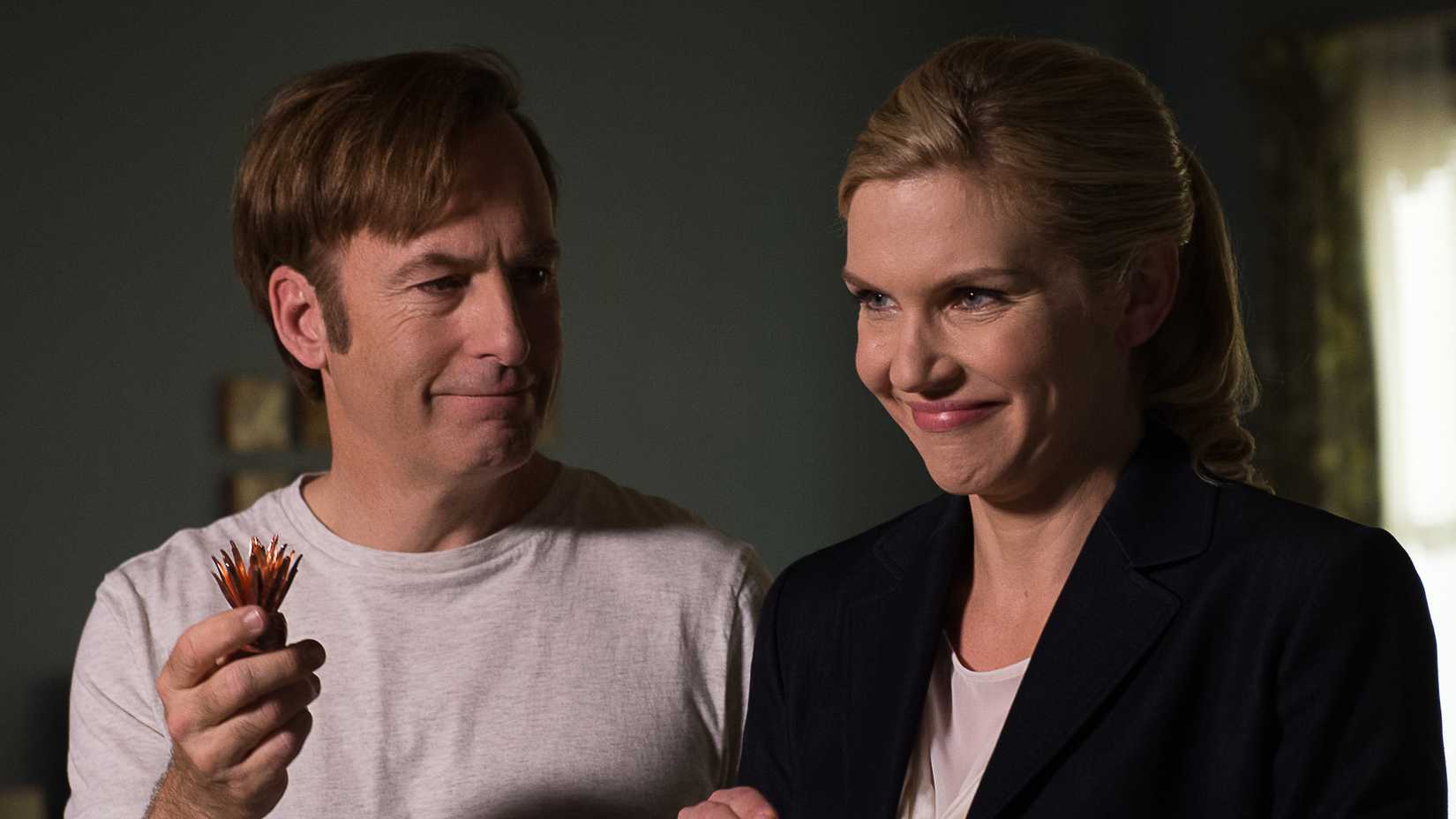 Gecenin yıldızı Rhea Seehorn, hak ettiğini aldı!