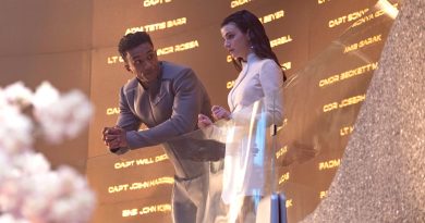 Geçmişten geleceğe, Starfleet'in kahramanları bir arada