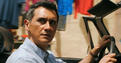 Distopik gelecek, insanlık, sorgulama, derinlikli hikaye