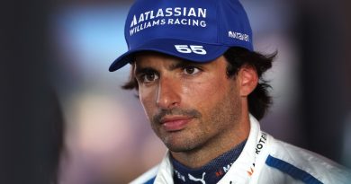 Gelecek vadeden genç yeteneklere Sainz'den karting fırsatı!