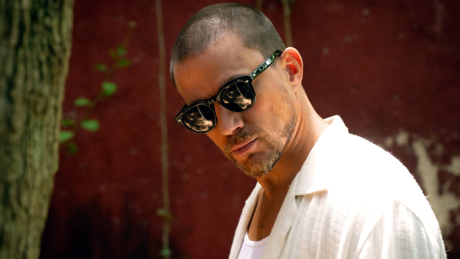 Gizemli hikaye, beklenmedik dönüşler, Channing Tatum'un performansı etkileyici