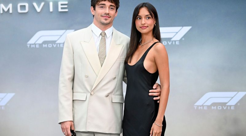 Aşk, aile, gizlilik; denge kurmak zorlu bir sınav