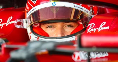 Pilotun coşkusu, bir milyonun karşısında parladı!