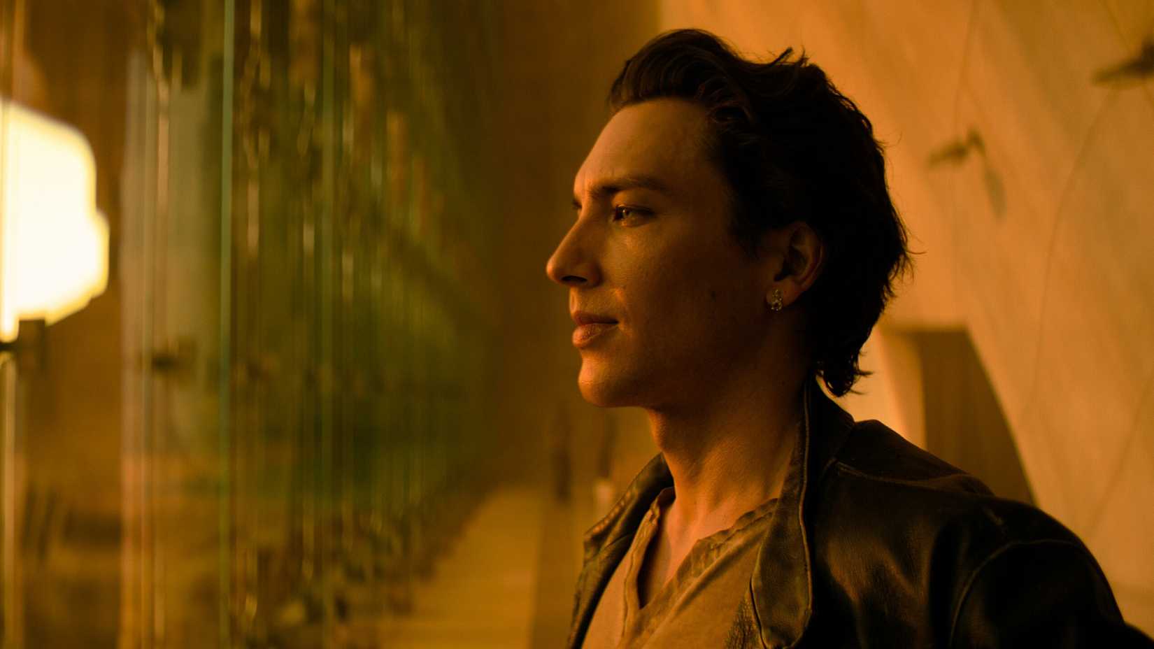 Evrenin derinliklerinde yeni bir başlangıç, umut yeşeriyor