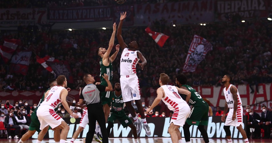 Yeşil-beyaz, kırmızılı-beyaz, nefesler kesiliyor!