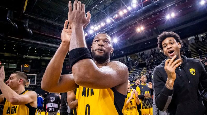 Son çeyrekte kıpırdış, galibiyet sevinci, AEK!