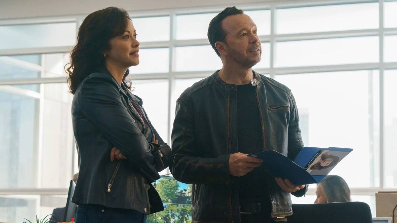 Boston'dan sürpriz, iki dizi bir araya geliyor!