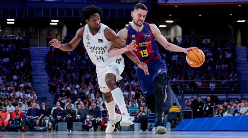 Tarihi kırıldı, Barcelona şampiyonluk yolunda!