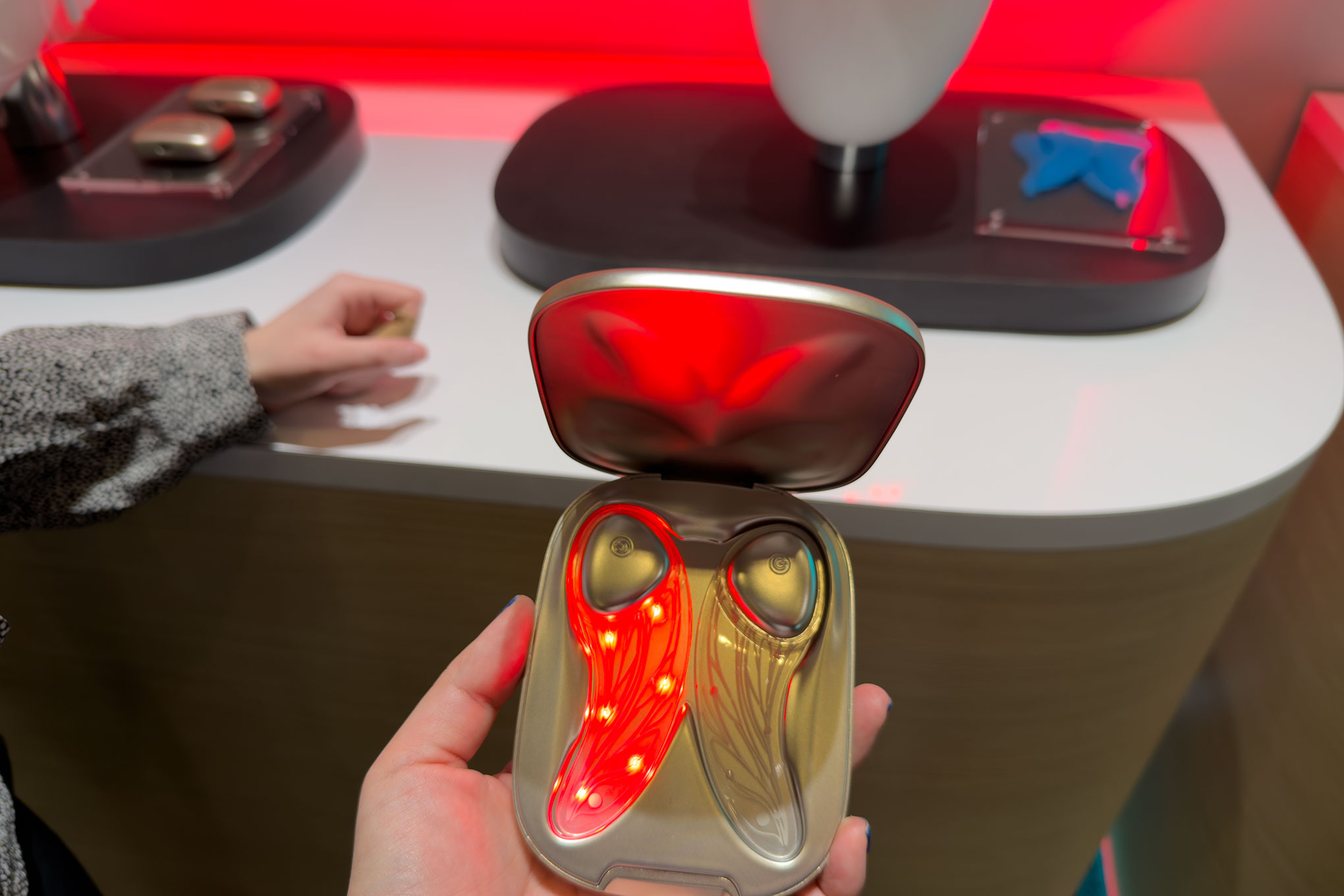 Cilt bakımı devrimi: L'Oréal'den ışığın gücüyle güzellik