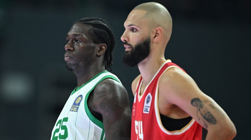 Yeşil-beyaz, kırmızılı-lacivert tutkuyla basketbol