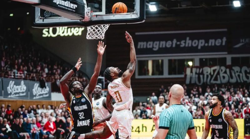 Sürpriz Levice, Wurzburg'u devirerek BCL'de ilerliyor!