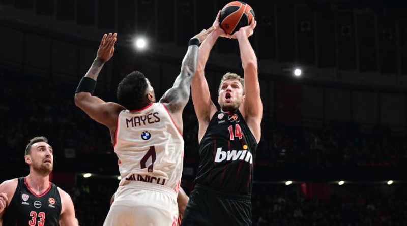 Vezenkov'un performansı, Olympiakos'u zafere taşıdı