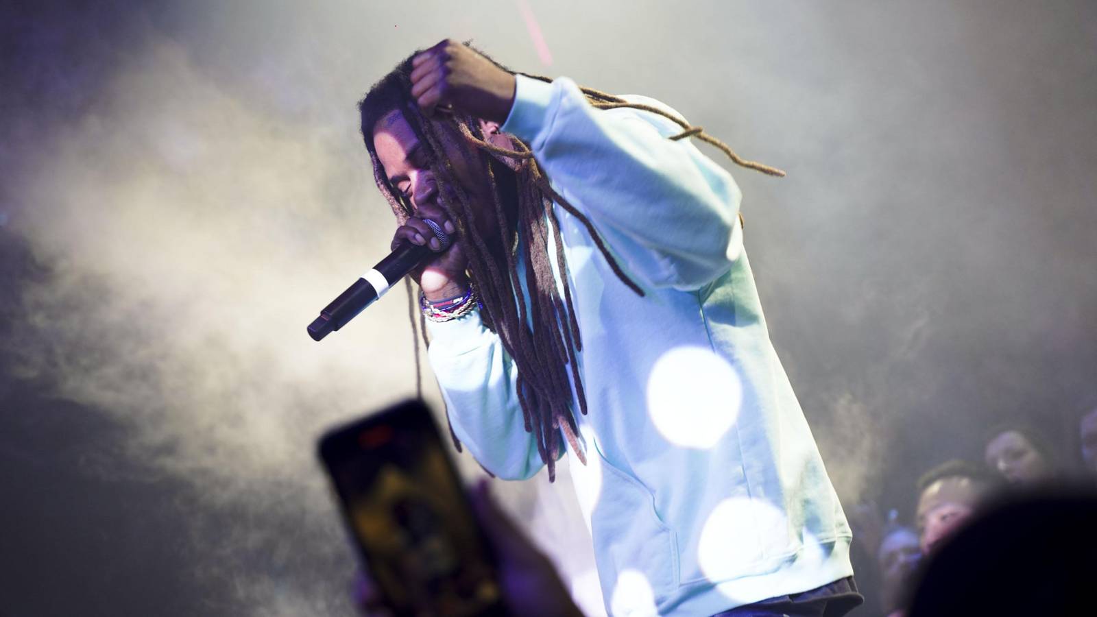 Serbestiyet, yeni başlangıç, müzik dünyası şaşkın