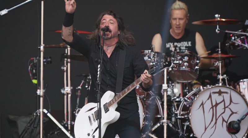 Yepyeni sesler, güçlü ritimler, rock'n'roll geleceği!