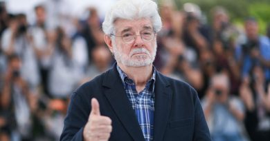 Yaratıcının onayı, Mandalorian'a yeni bir heyecan katıyor