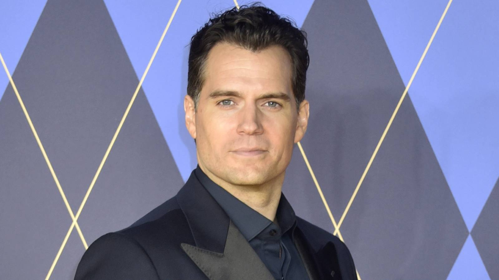 Evrenin derinliklerinde, yeni bir destan başlıyor