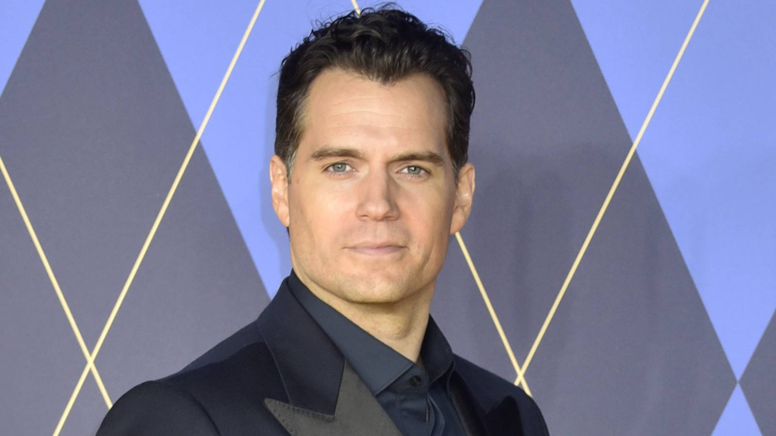 Kılıç, karizma, Cavill: Yeni Highlander geliyor!