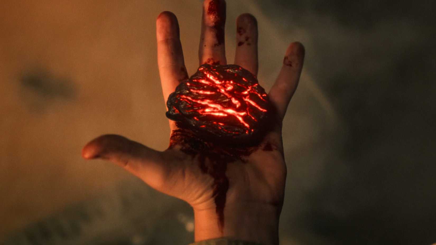 Gizemli valiz, yeni maceralara kapı açıyor, heyecan dorukta!