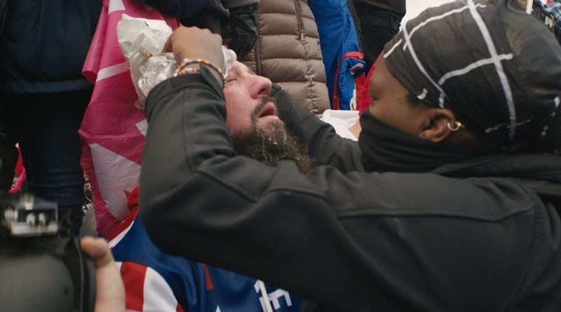 Aşırı sağın yükselişi, belgesel mercek altına alıyor