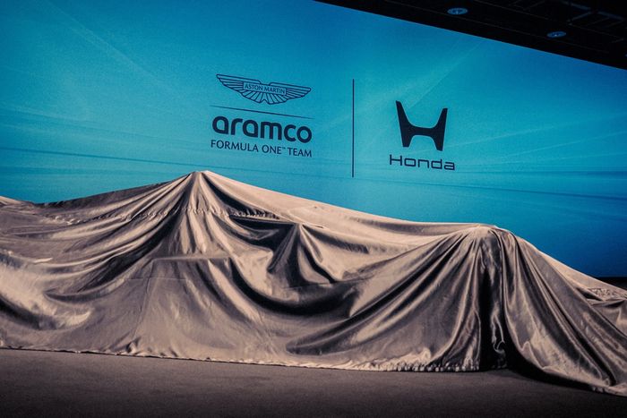 Yepyeni güç, ortaklıkla doğdu, gelecek vadediyor