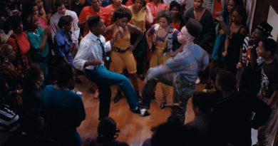 Eski dostluk, komedi ve dansın büyüsü bir araya geldi