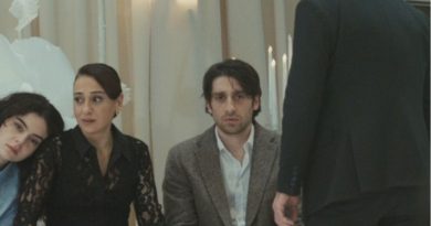 Gözler ekrana kilitli, heyecan dorukta, kader ağlarını örüyor