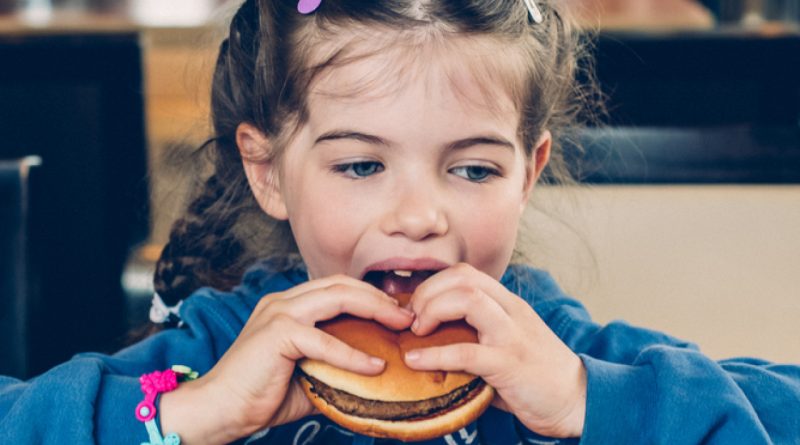 Tatlılar, odaklanmayı zorlaştırabilir, çocuklara dikkat edin