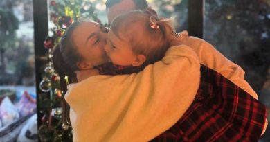 Ailecek mutluluk, yeni yılın sıcaklığı, aile sevgisi