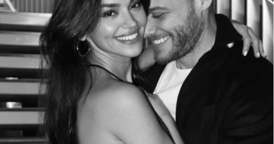 Gülüşleri bulaşıyor, mutlulukları ekranlara yansıyor