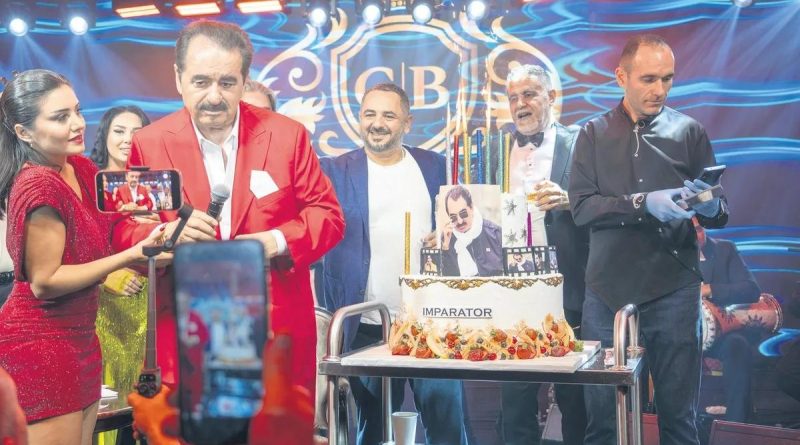 Coşku, ışıklar, şarkılarla dolu bir yeni yıl gecesi